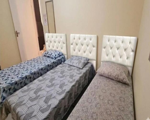 Casa 3 min Shopping Pelotas- Com 1 Suíte, 2 Quartos Climatizados, Piscina e Estacionamento 2 carros House in Pelotas