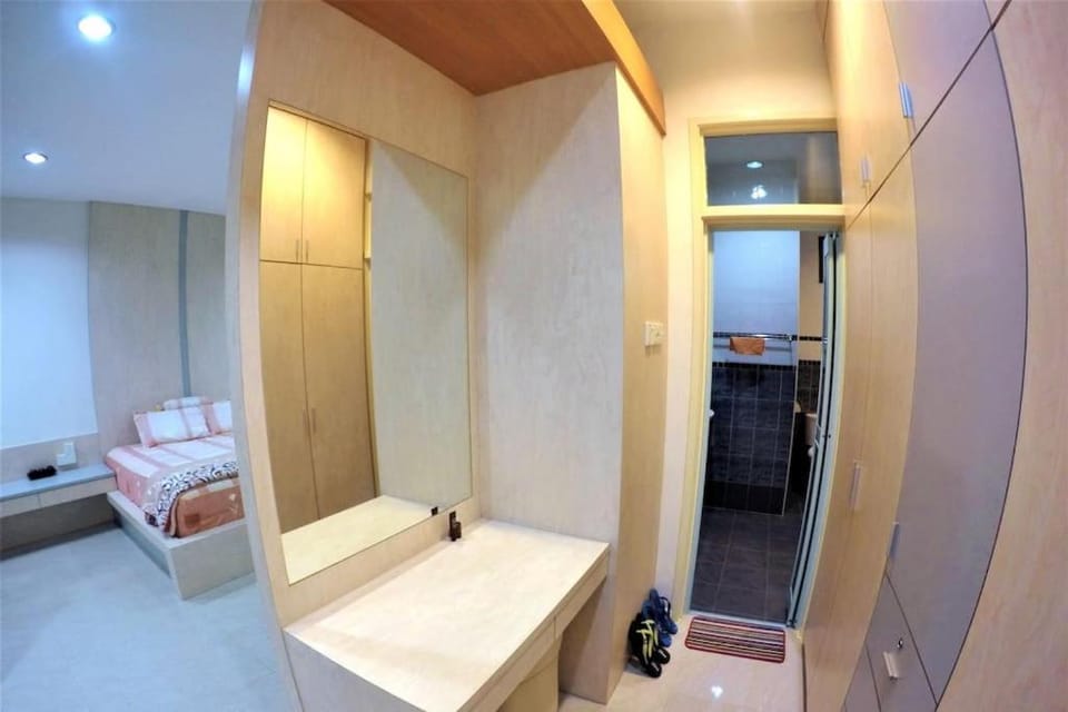 GoldMary 10pax@TebrauCity/Aeon/Toppen/ikea/JB House in Johor Bahru