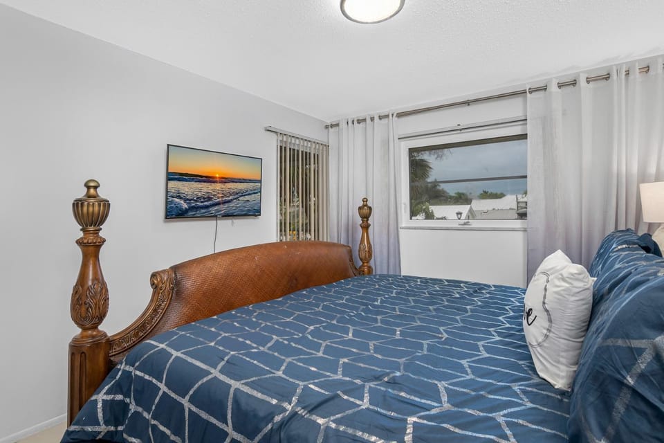 Coastal Paradise 815 Apartment in Naples