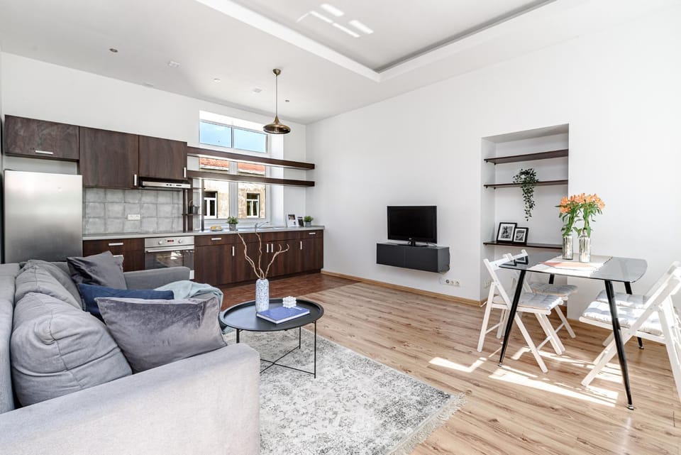 Communal lounge/ TV room, TV and multimedia, Kitchen or kitchenette, Living room, Seating area, Dining area, Evening entertainment, pet friendly, stove