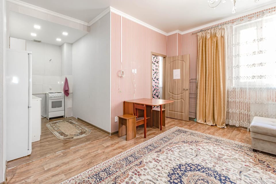 Living room, Photo of the whole room
