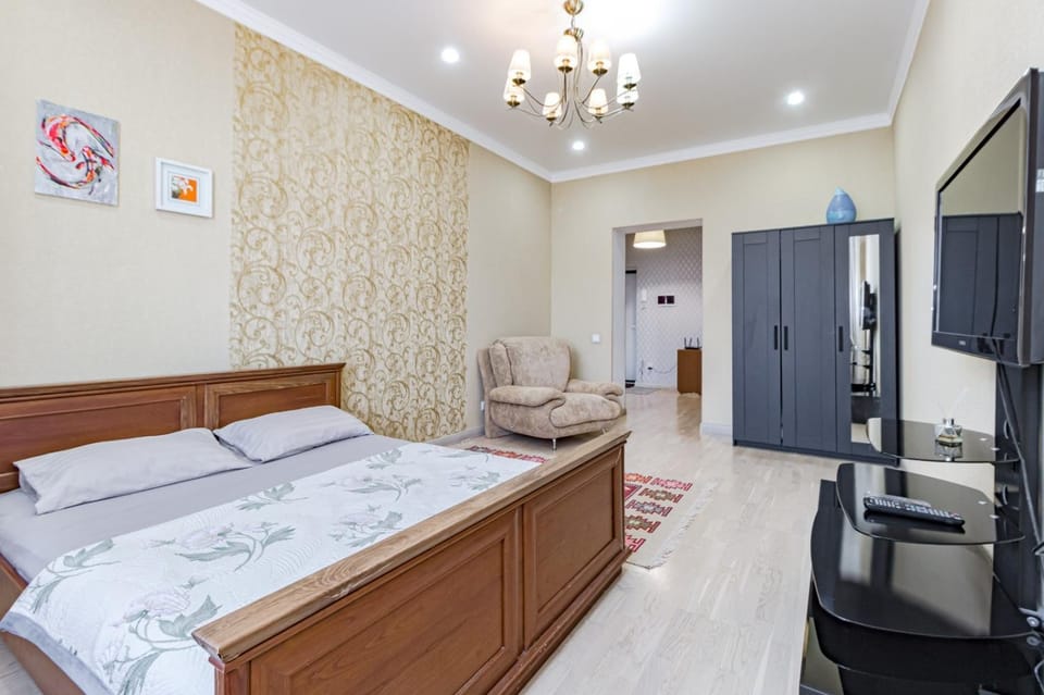 Bed, TV and multimedia, Photo of the whole room, Bedroom