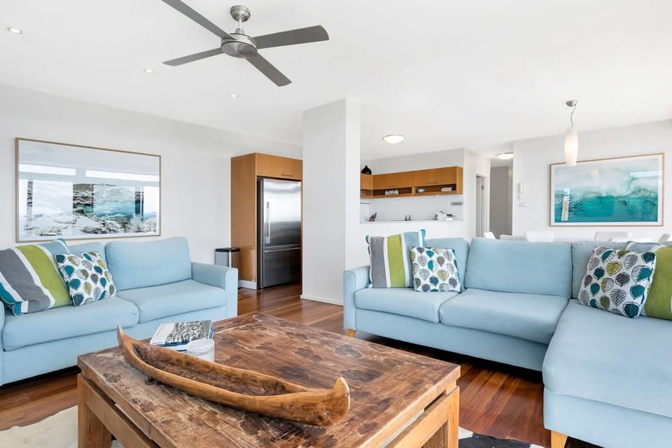Sea View Retreat Ocean Views, Pool & Spa Apartment in Boat Harbour