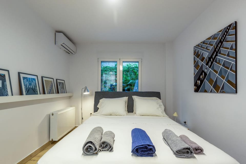 A newly fully renovated studio Apartment in Athens