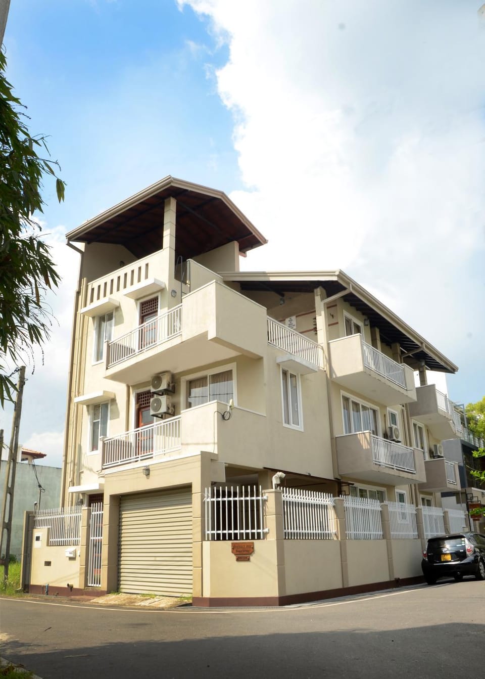 Property building, Day, Street view