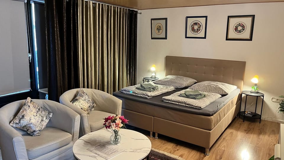 Private Studio Apartment with Balcony in Dortmund-Brackel Apartment in Dortmund