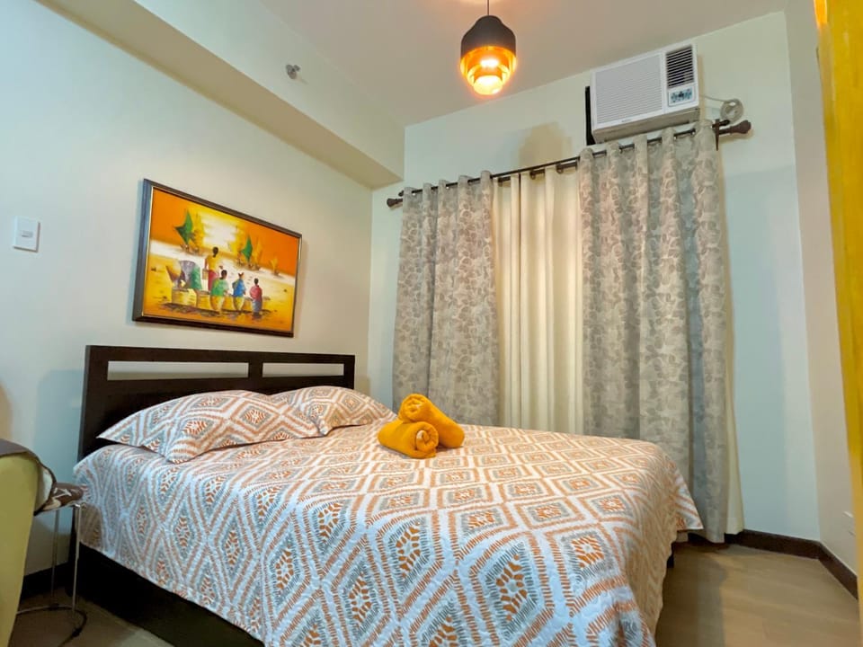 Bed, TV and multimedia, Bedroom, air conditioner