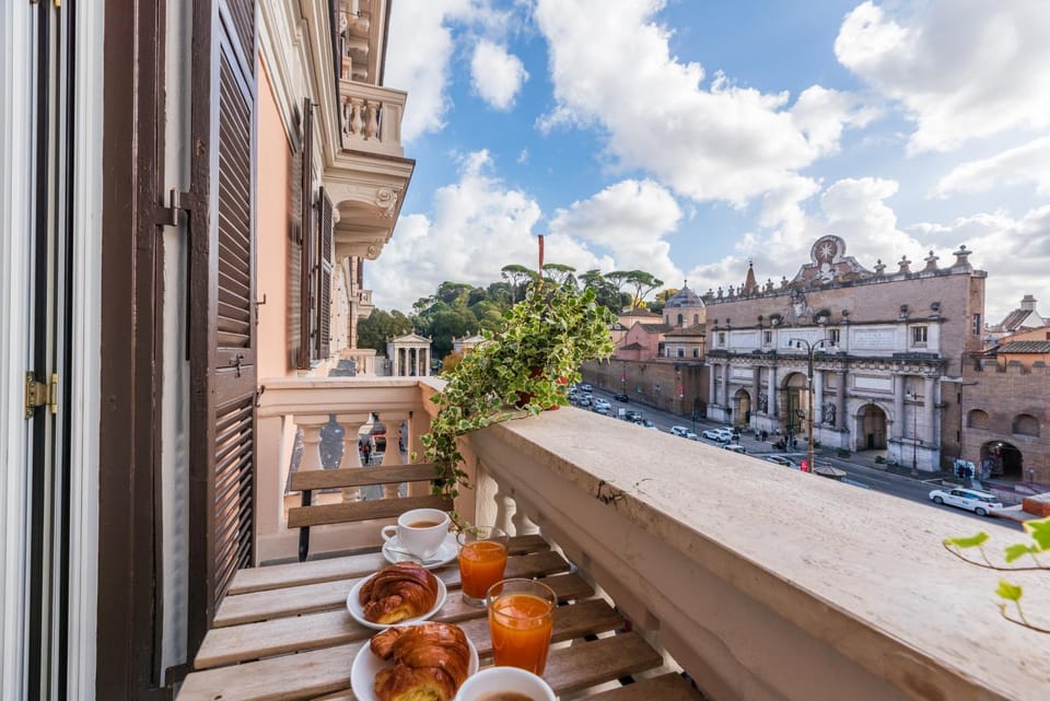 City view, Breakfast
