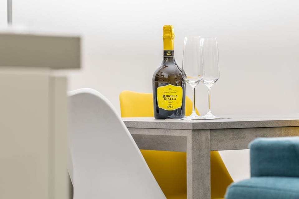 Dining area, Alcoholic drinks