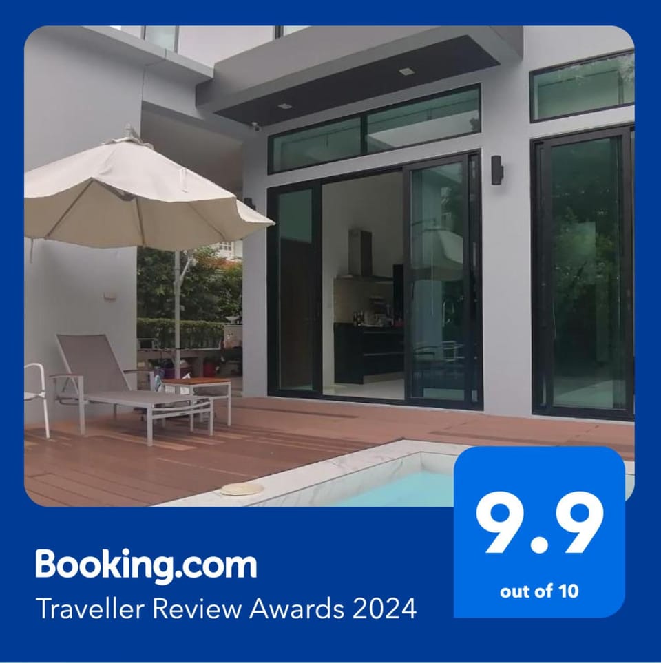 Property building, Restaurant/places to eat, Swimming pool, Breakfast