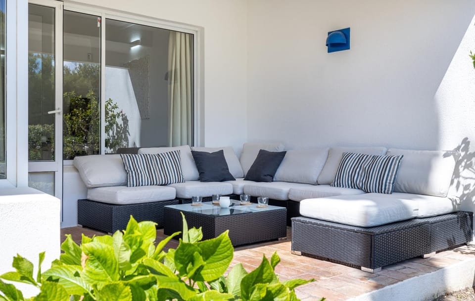 Patio, Day, Balcony/Terrace