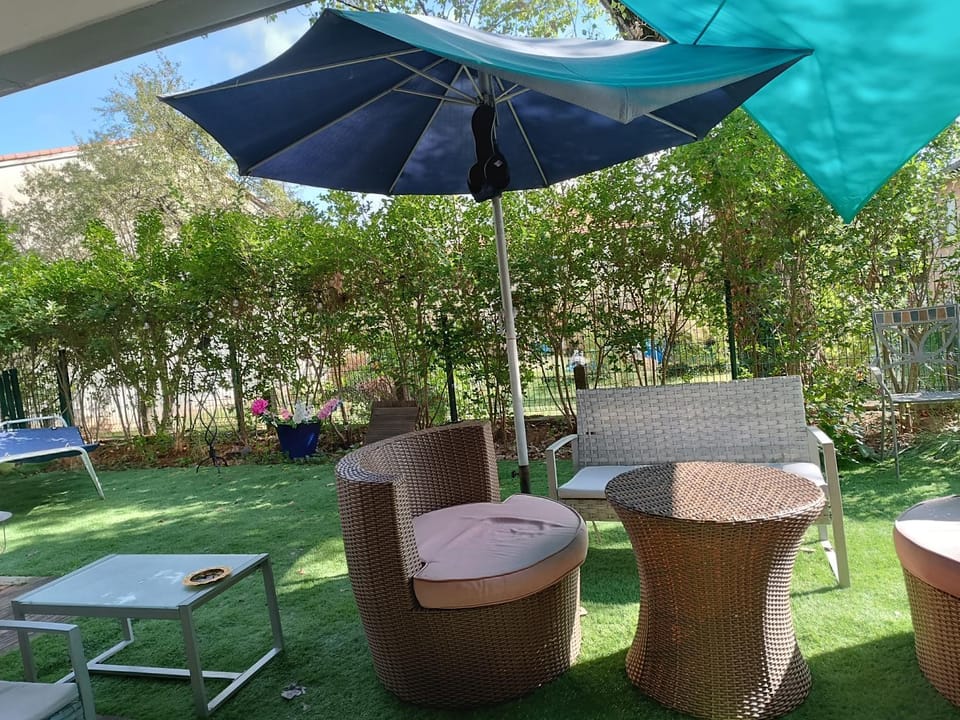 Garden, Garden view
