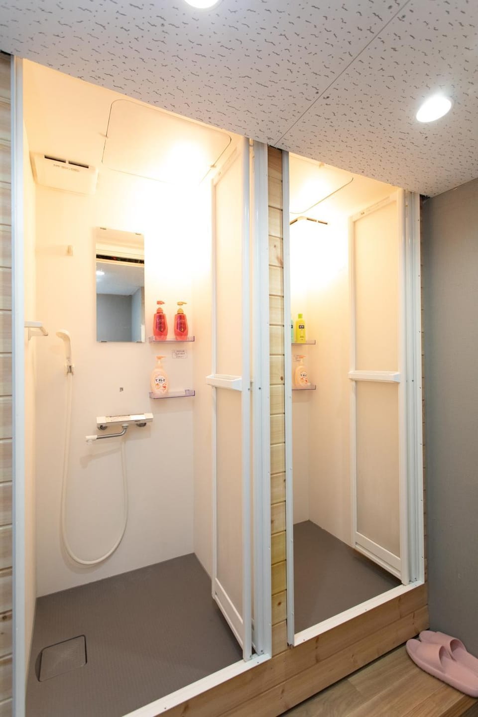 ゲストハウス昴 Bed and Breakfast in Saitama Prefecture