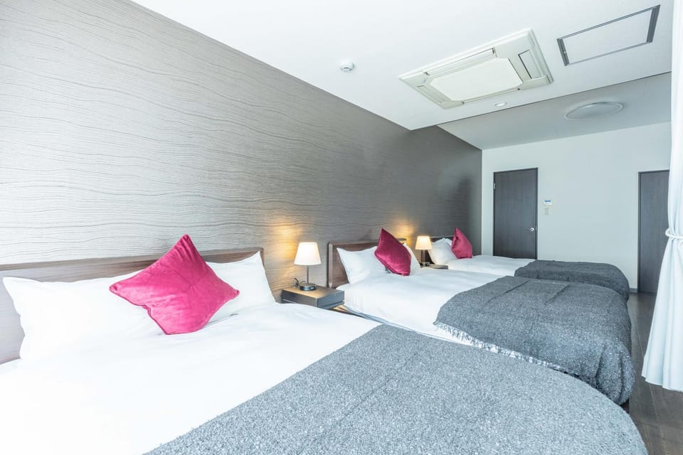 Bed, Bedroom, air conditioner