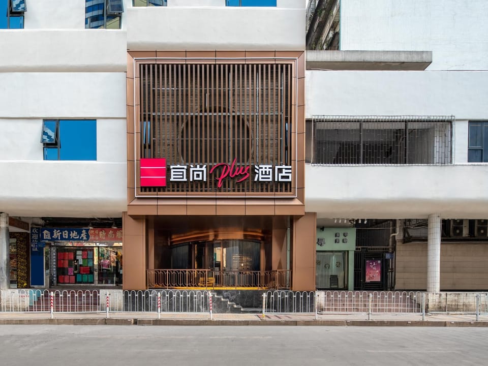 Property building, Day