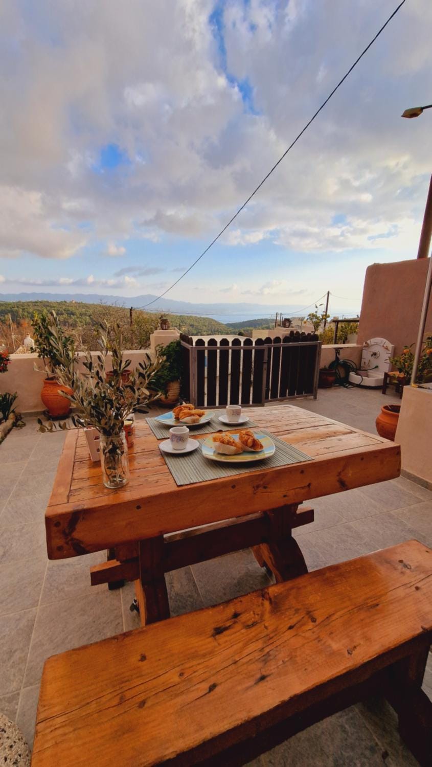 Patio, Natural landscape, View (from property/room), Balcony/Terrace, Seating area, Sea view