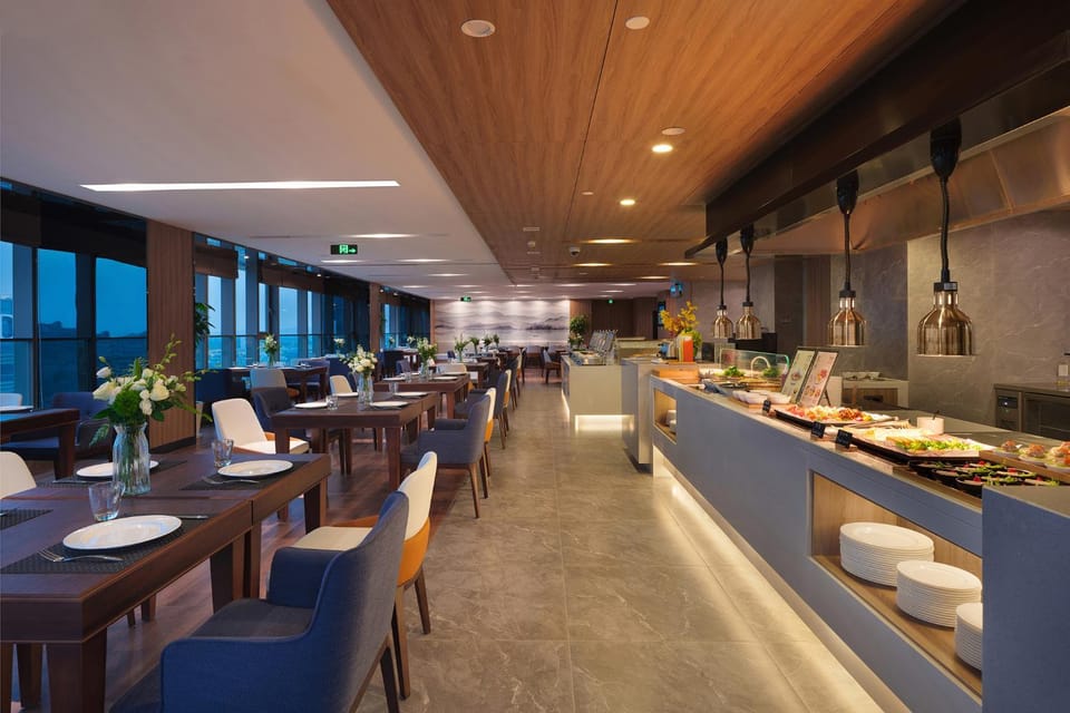 Restaurant/places to eat, Buffet breakfast