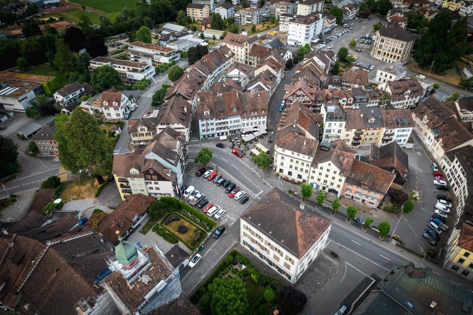 Property building, Bird's eye view, City view, Location