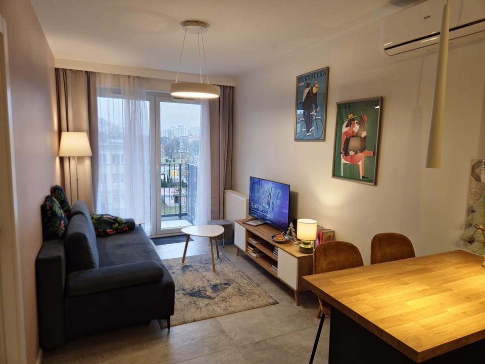 Communal lounge/ TV room, TV and multimedia, Living room, Seating area