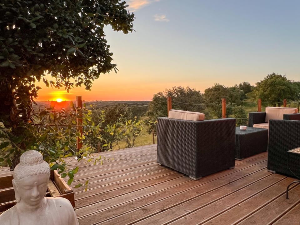 View (from property/room), Balcony/Terrace, Sunset