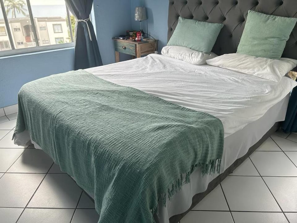 205 Laguna lacrete Apartment in Margate