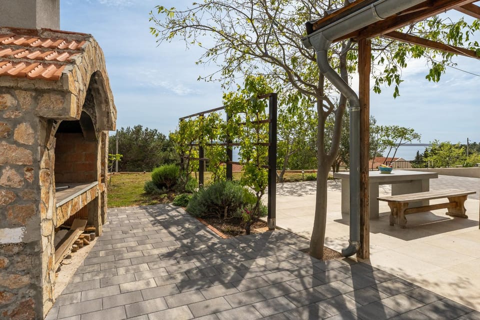 Property building, BBQ facilities