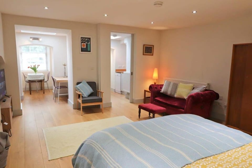 Richmond Terrace Studio Apartment in Bristol