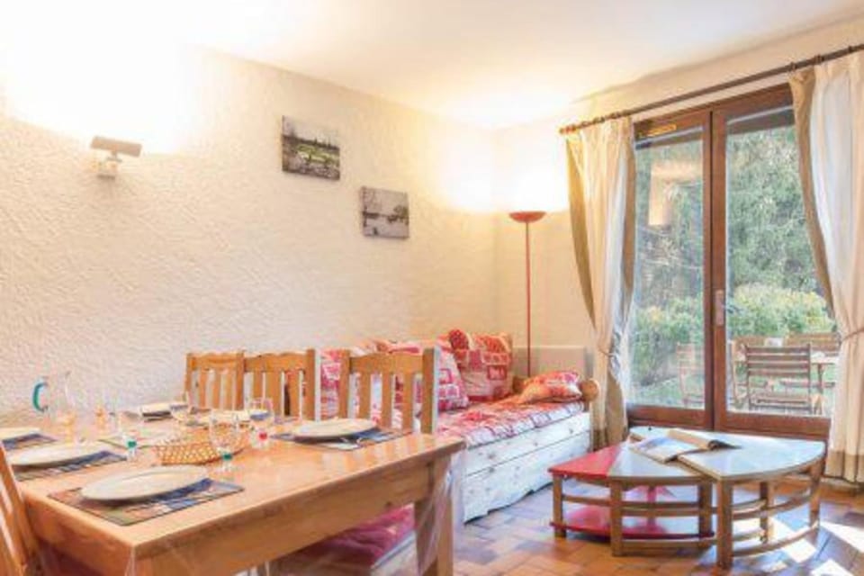 Cocoon with garden and beautiful mountain view Apartment in Le Monêtier-les-Bains
