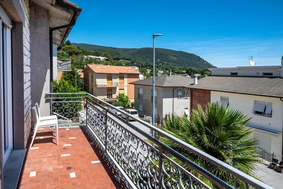 S303 - Sirolo, ampio trilocale in zona tranquilla Apartment in Sirolo