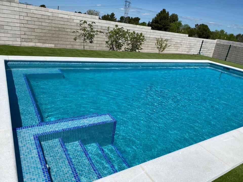 Pool view, Swimming pool