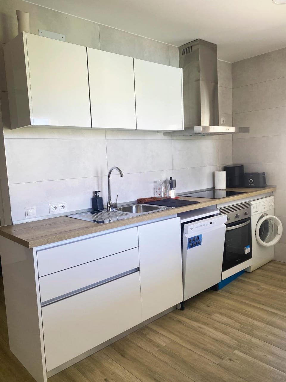 Kitchen or kitchenette, stove, kitchen, kitchen