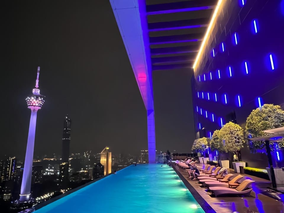 Night, Pool view, Swimming pool, sunbed