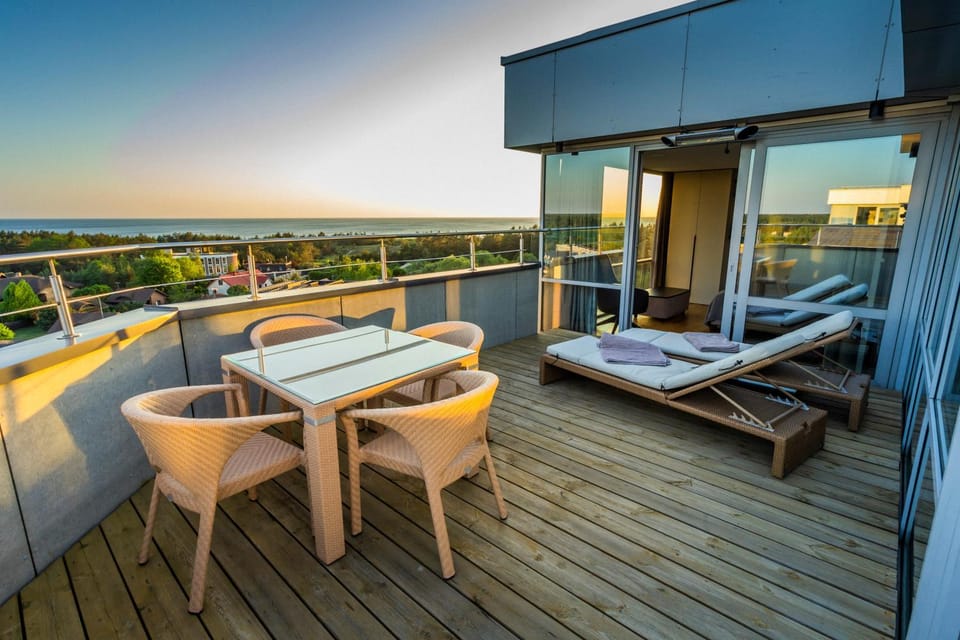 Elija Penthouse with Sea View & Terrace - Near Beach - Free Parking Apartment in Palanga