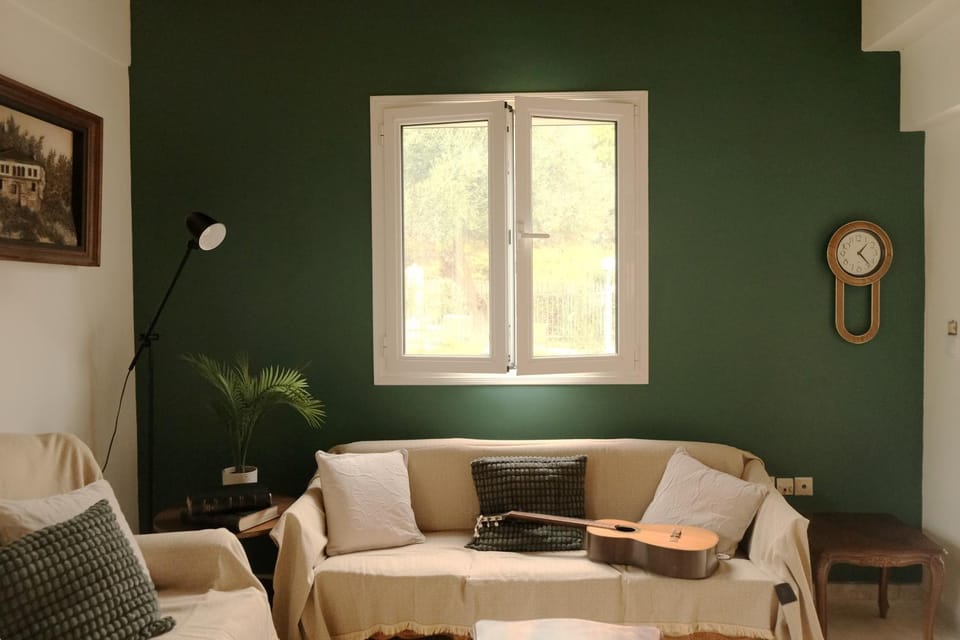 Living room, Seating area