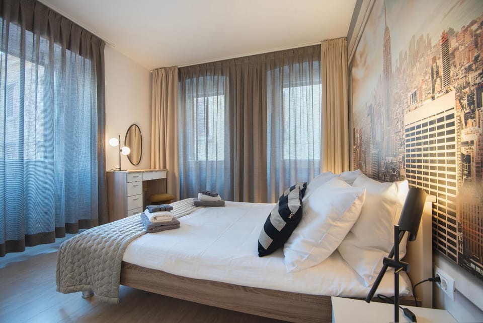 Bed, Bedroom