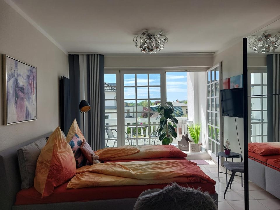 TV and multimedia, Balcony/Terrace, Living room, wardrobe