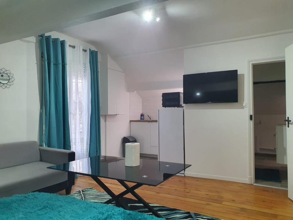 Joli studio/Bourget/CDG/PARIS Apartment in Île-de-France