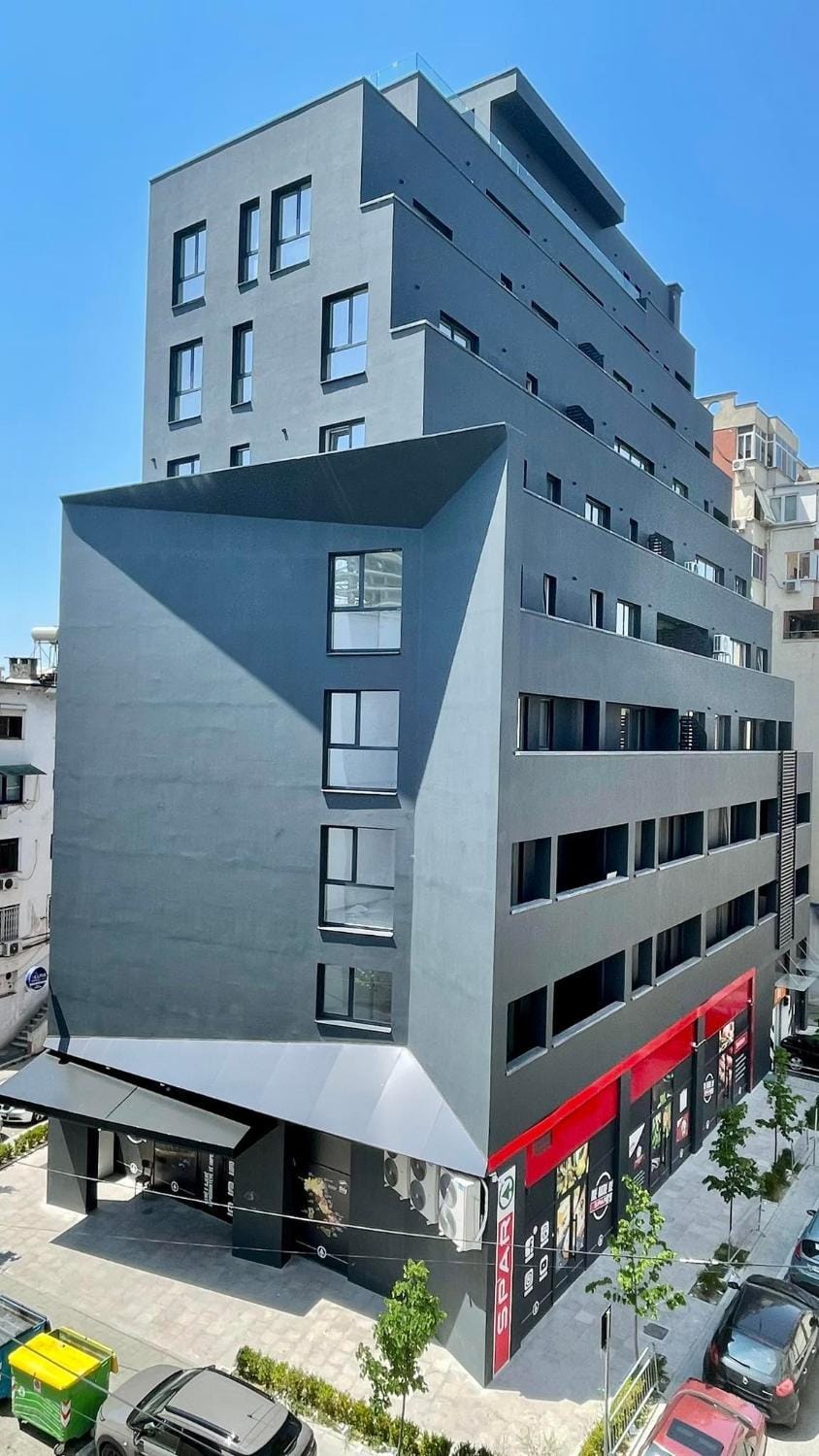 Property building, Day, Neighbourhood, City view, Street view