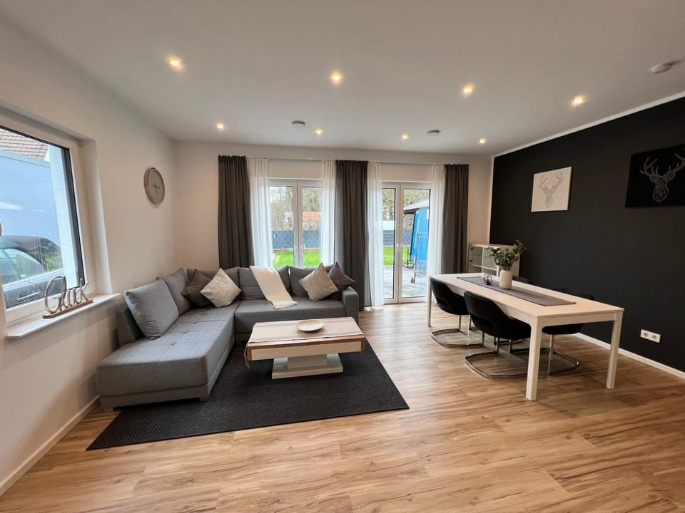 Living room, Seating area, Dining area