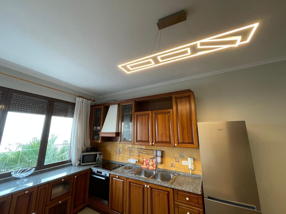 View (from property/room), Kitchen or kitchenette, Sea view, minibar, kitchen