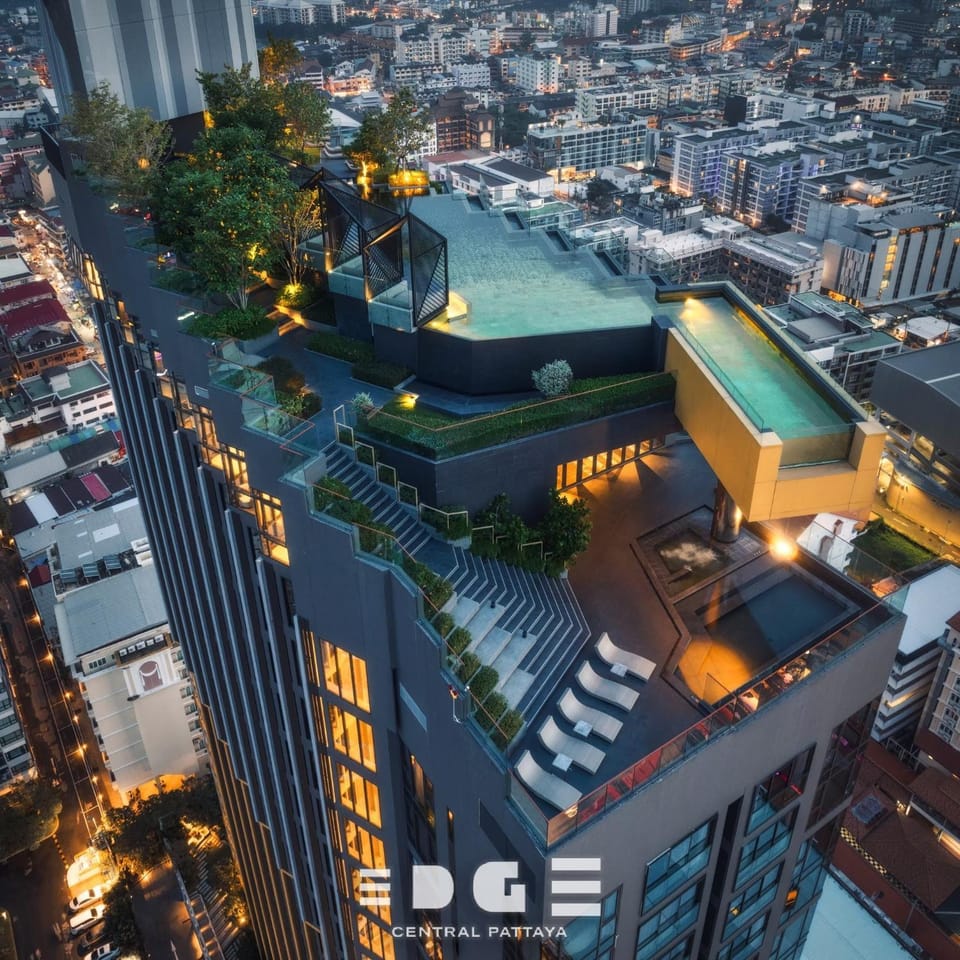 Property building, Bird's eye view, City view, Pool view