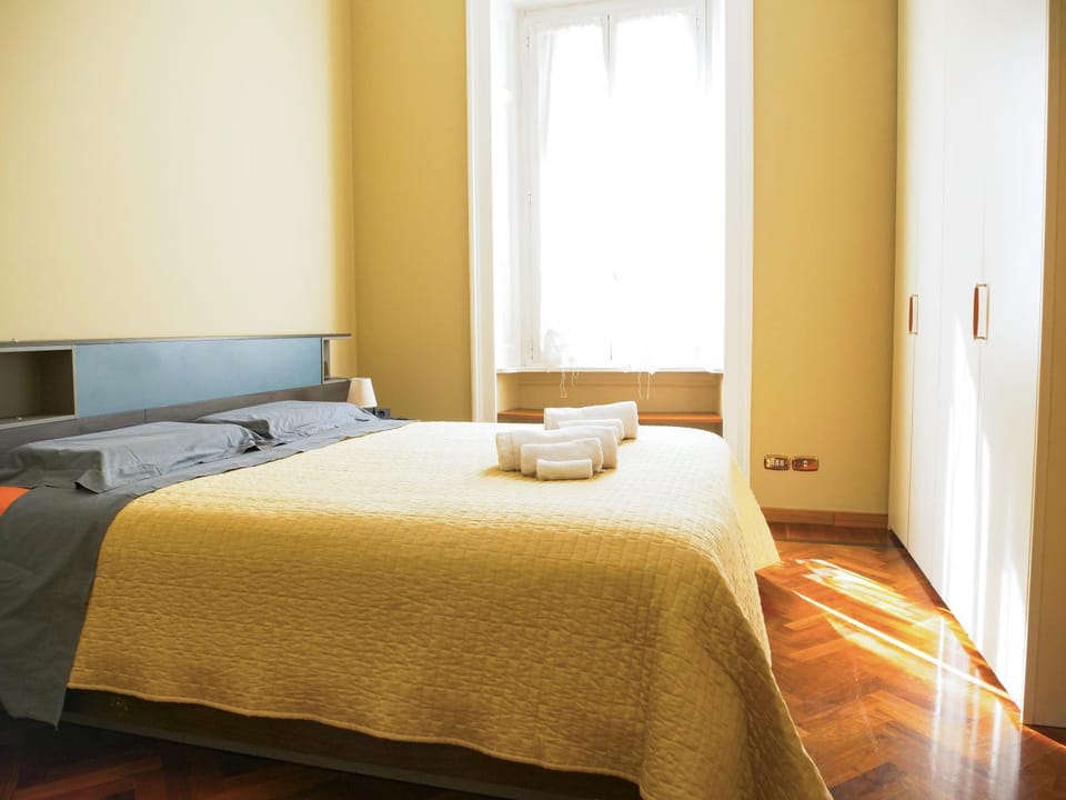 Bedroom, wardrobe