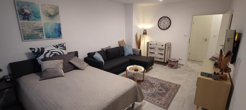 Living room, Bedroom