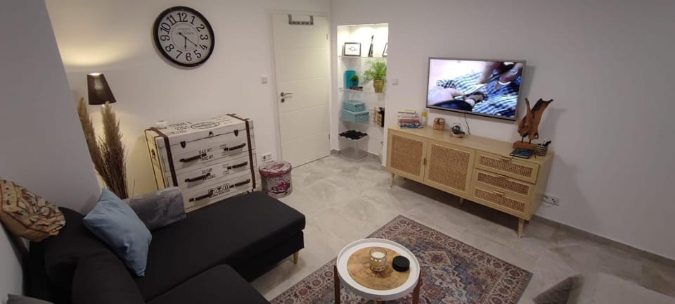Living room, Bedroom