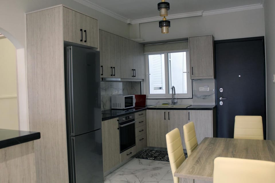 Dining area, minibar, pet friendly, toaster