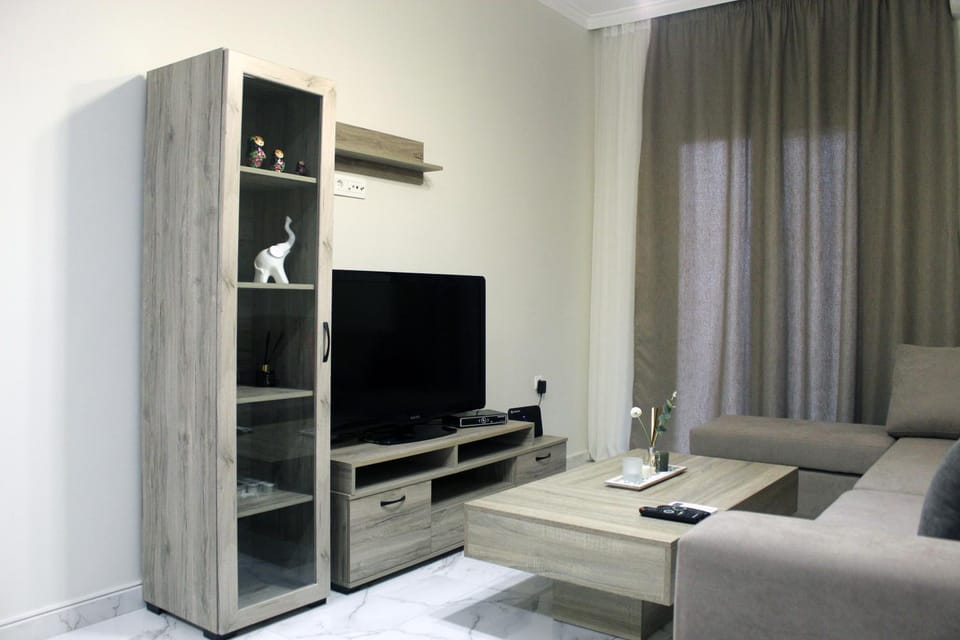Communal lounge/ TV room, TV and multimedia, Evening entertainment