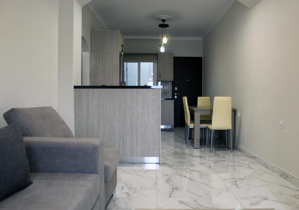Kitchen or kitchenette, Living room, Seating area