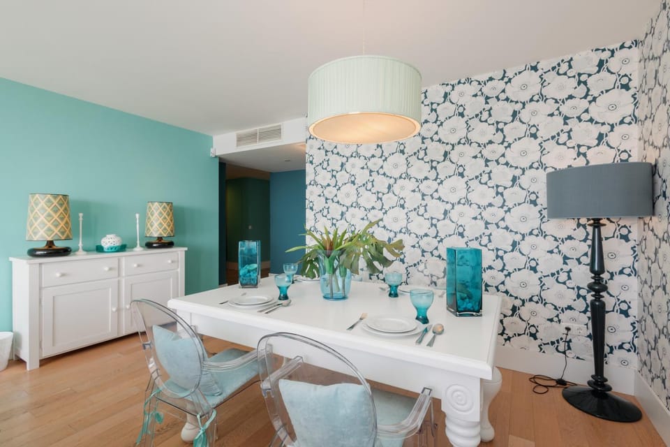 Communal lounge/ TV room, Lounge or bar, Dining area