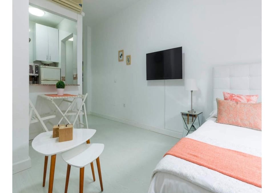 TV and multimedia, Photo of the whole room