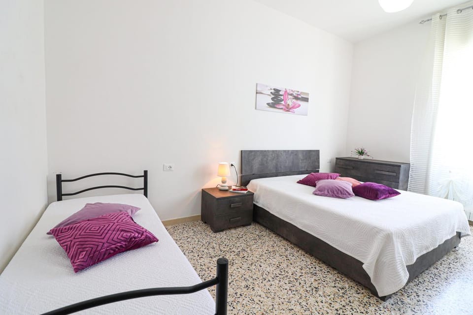 Living room, Bedroom